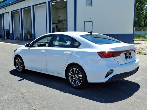 Used 2023 Kia Forte LXS FWD image 8