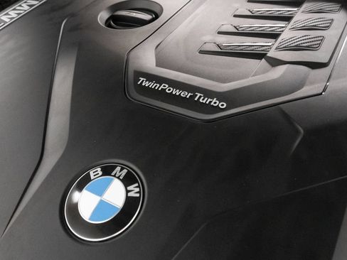 Used 2025 BMW 230i xDrive Coupe w/ M Sport Package AWD/4WD image 4