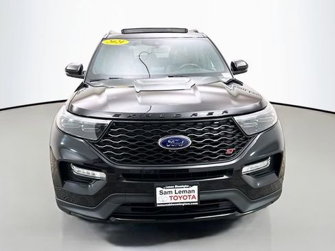 Used 2021 Ford Explorer ST w/ Equipment Group 401A image 2