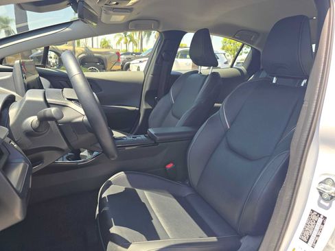 Certified 2026 Toyota Prius XLE FWD image 23