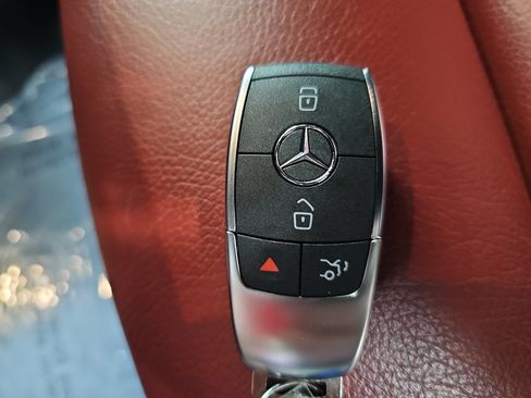 Used 2023 Mercedes-Benz GLC 300 4MATIC Coupe image 37