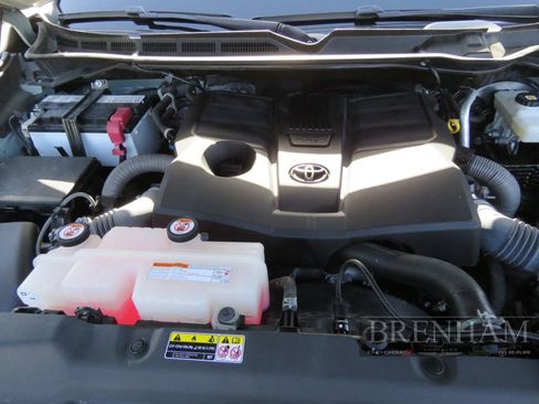 Used 2022 Toyota Tundra Limited image 12