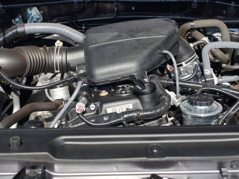 Used 2023 Toyota Tacoma SR w/ SR Convenience Package image 23