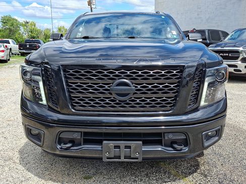 Used 2019 Nissan Titan SV w/ SV Convenience Package AWD/4WD image 7