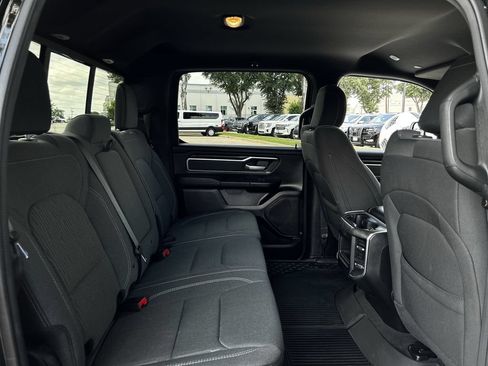 Used 2022 RAM 1500 Big Horn AWD/4WD image 32