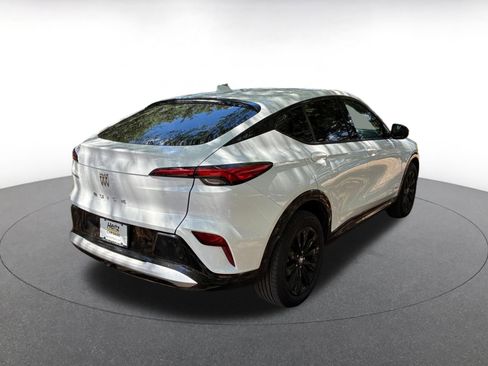 Used 2025 Buick Envista Sport Touring image 7