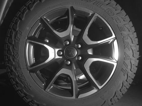 Used 2025 Jeep Compass Trailhawk image 14