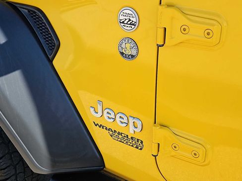 Used 2019 Jeep Wrangler Unlimited Sport S image 11