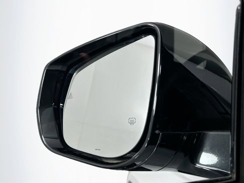 Used 2023 Jeep Grand Cherokee Altitude image 16