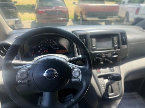 Used 2015 Nissan NV200 SV w/ Technology Package FWD image 25