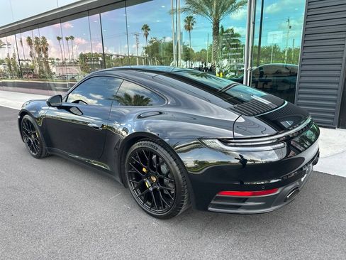 Certified 2022 Porsche 911 Carrera image 4
