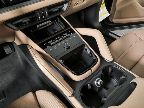 New 2026 Porsche Cayenne AWD image 18