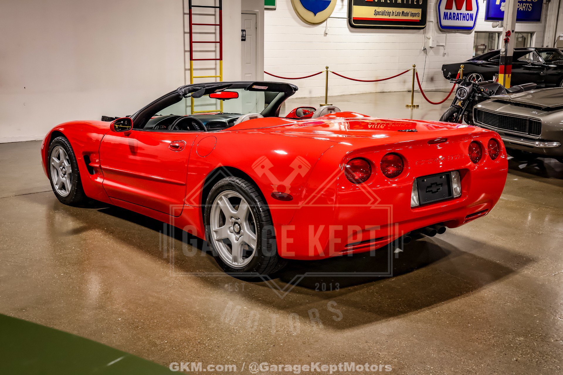 Used 1999 Chevrolet Corvette Convertible w/ Memory Pkg RWD image 21
