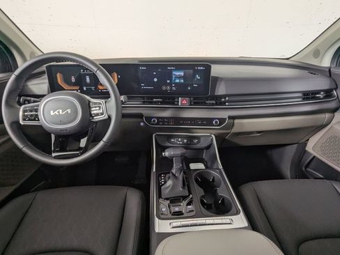 New 2026 Kia Carnival EX FWD image 14