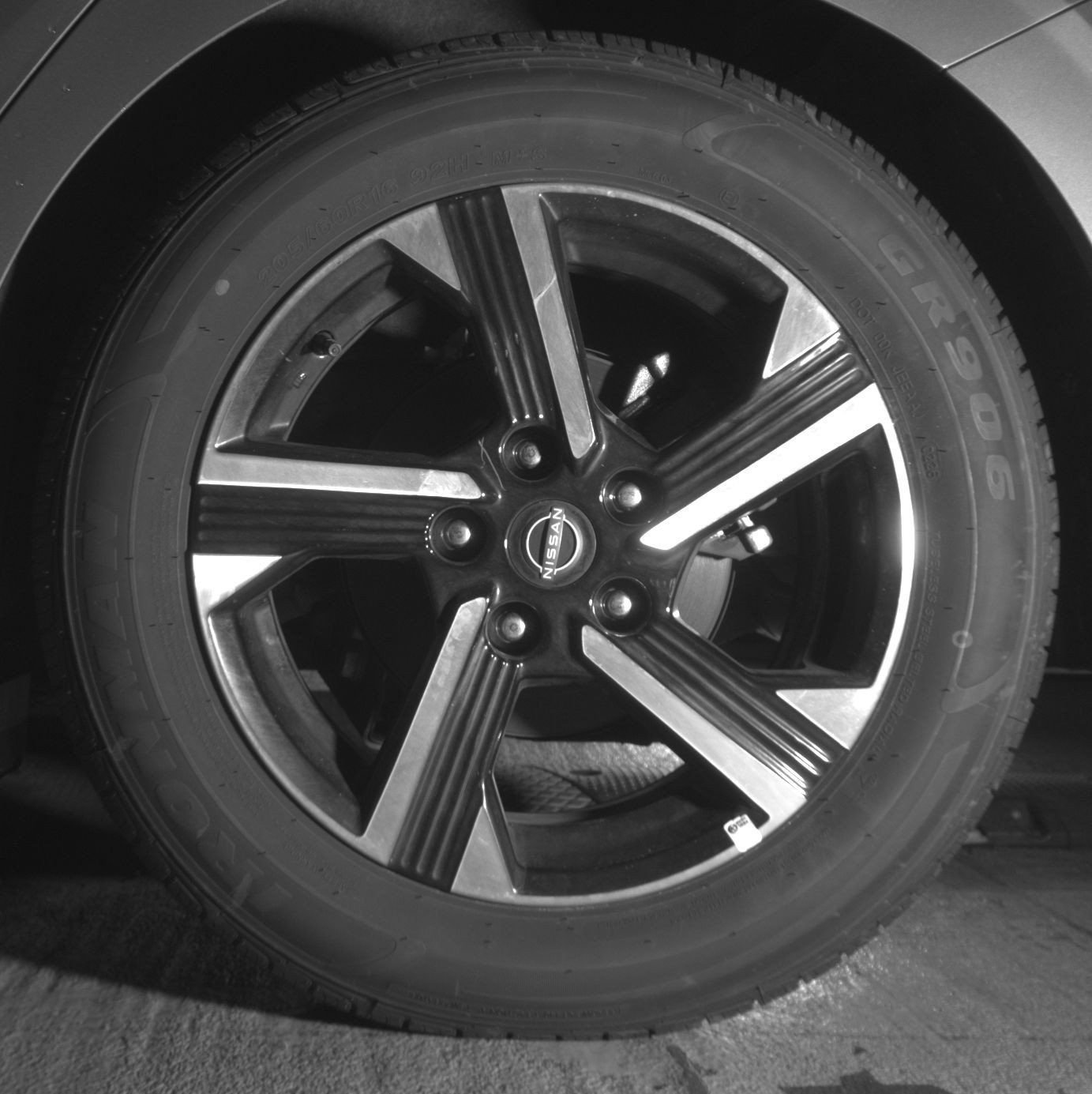 Used 2025 Nissan Sentra SV FWD image 16
