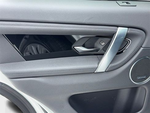 Used 2022 Land Rover Discovery Sport S image 46