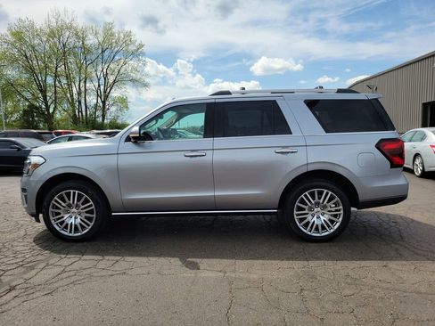 Certified 2024 Ford Expedition Limited AWD/4WD image 7