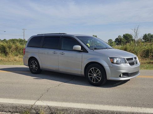 Used 2018 Dodge Grand Caravan GT FWD image 1