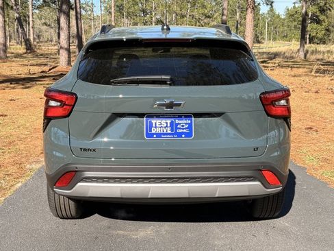 New 2026 Chevrolet Trax LT w/ Driver Confidence Package image 4