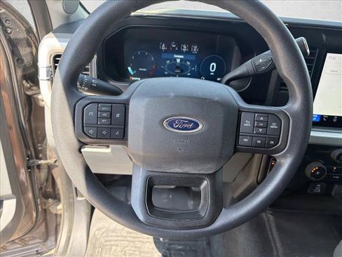 Used 2023 Ford F250 XLT w/ XLT Premium Package AWD/4WD image 13