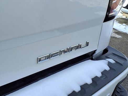 Used 2018 GMC Sierra 1500 Denali image 9
