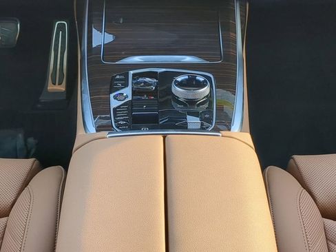 New 2026 BMW X7 xDrive40i w/ Executive Package image 19