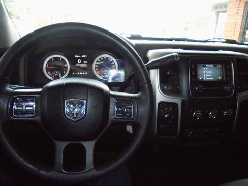 Used 2016 RAM 2500 SLT AWD/4WD image 5