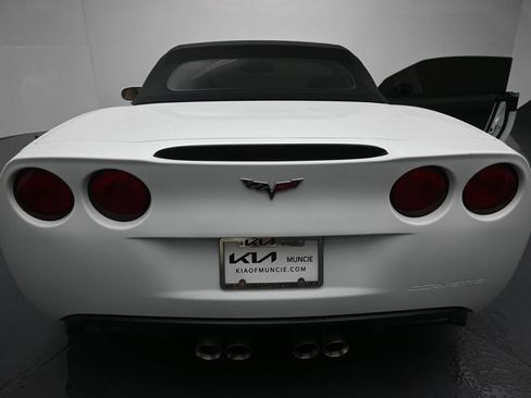 Used 2012 Chevrolet Corvette Grand Sport RWD image 9
