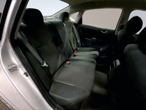Used 2019 Nissan Sentra S image 30