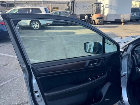 Used 2017 Subaru Legacy 3.6R Limited image 17