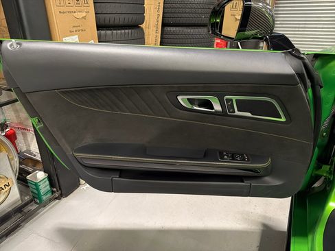 Used 2018 Mercedes-Benz AMG GT R image 20