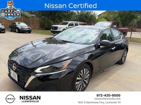 Certified 2025 Nissan Altima 2.5 SV FWD image 1