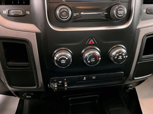 Used 2016 RAM 3500 Tradesman w/ Protection Group image 15