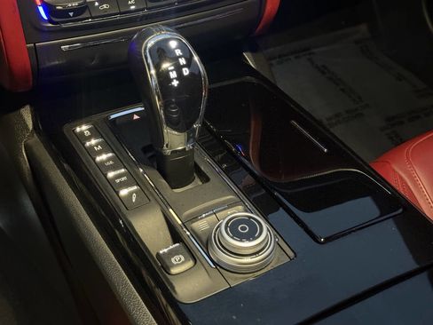 Used 2018 Maserati Quattroporte S GranSport image 27