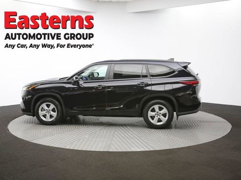 Used 2023 Toyota Highlander L image 61