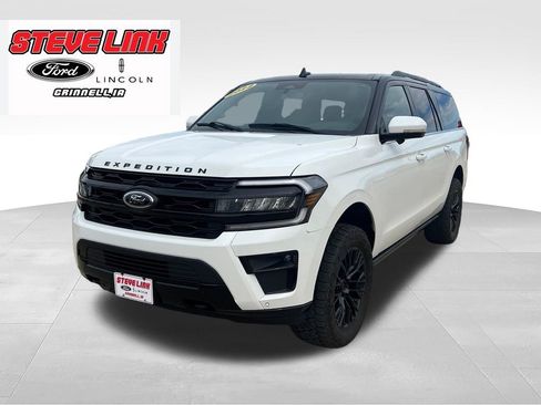 Used 2022 Ford Expedition Max Limited AWD/4WD image 2
