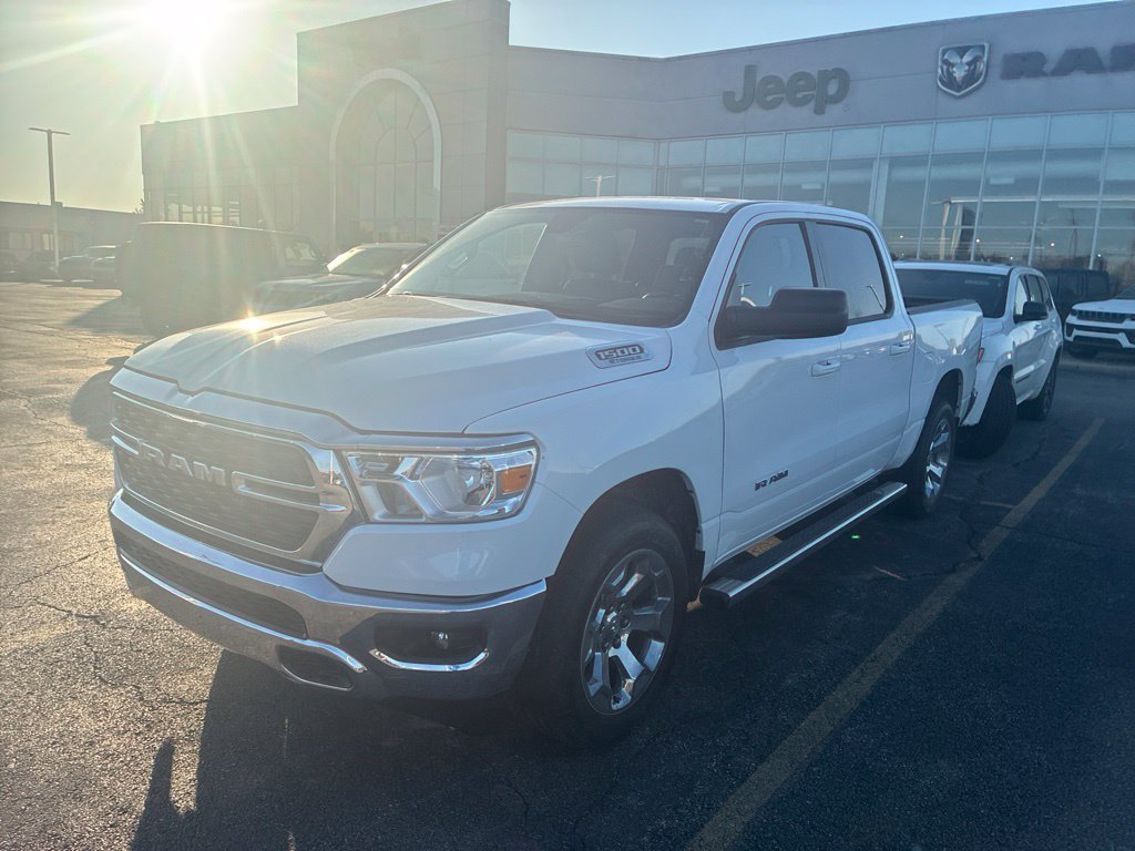 Used 2022 RAM 1500 Big Horn AWD/4WD image 3