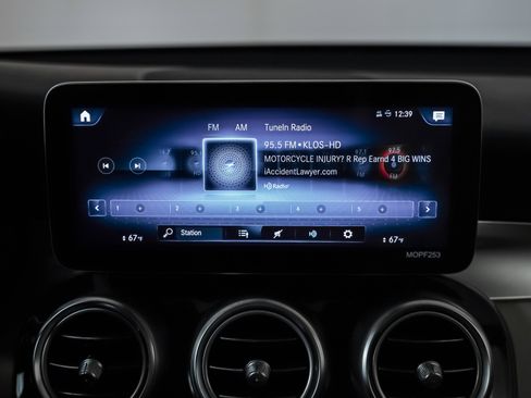 Certified 2021 Mercedes-Benz GLC 300 image 21