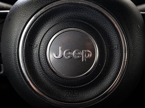 Used 2022 Jeep Renegade Trailhawk image 26