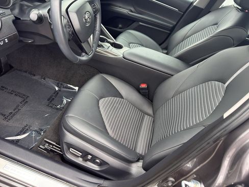 Used 2023 Toyota Camry SE w/ Protection Package (Q2) (TMS) FWD image 7