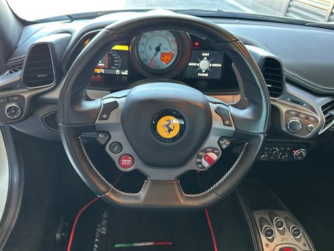 Used 2012 Ferrari 458 Italia Coupe RWD image 15