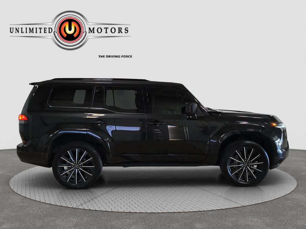 Used 2024 Lexus GX 550 w/ Accessory Package (Z1) AWD/4WD image 2