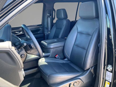Used 2023 Chevrolet Suburban Z71 w/ Z71 Off-Road Package AWD/4WD image 21