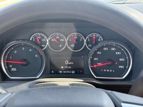 Used 2022 Chevrolet Silverado 2500 Custom w/ Custom Value Package AWD/4WD image 8