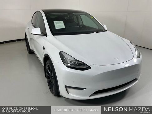 Used 2022 Tesla Model Y Long Range image 4