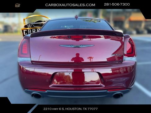 Used 2023 Chrysler 300 C RWD image 4