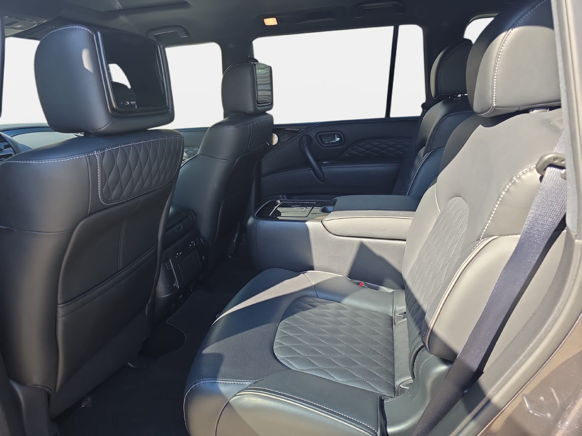 Certified 2023 INFINITI QX80 Sensory w/ All-Season Package AWD/4WD image 15