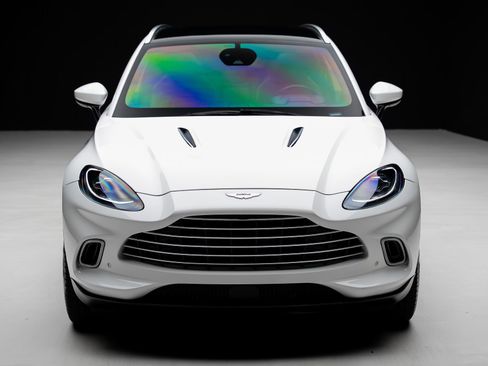 Used 2023 Aston Martin DBX AWD/4WD image 6