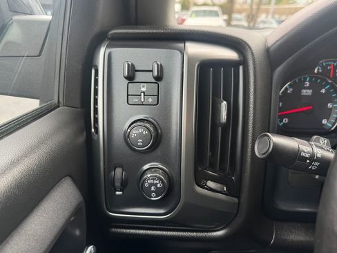 Used 2018 Chevrolet Silverado 1500 LT w/ All Star Edition AWD/4WD image 25