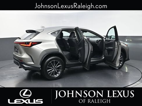 Used 2022 Lexus NX 250 AWD image 32
